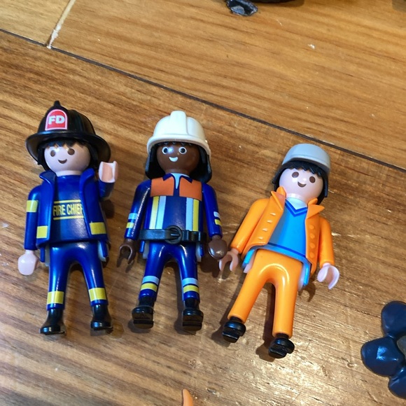 PLAYMOBIL Fireman Trash Collector Recycling Maintenance City Worker Set - Picture 9 of 9